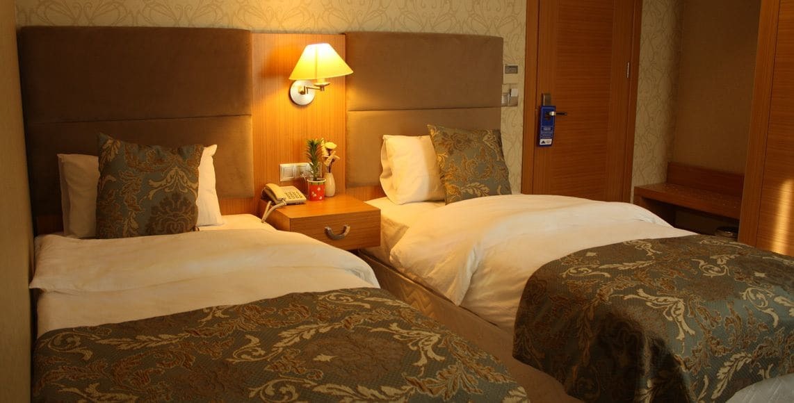 Adana Yukselhan Hotel Exterior foto